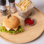 Tự làm burger chay xốt BBQ tại nhà